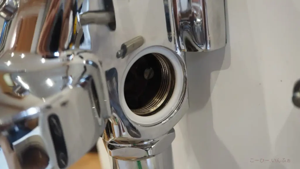 3_カムシャフトを外した後